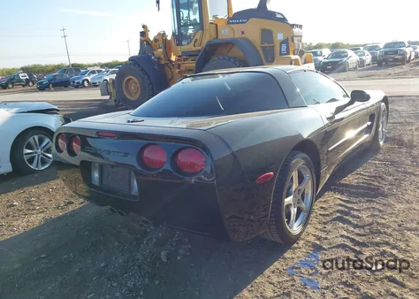 2004 Chevrolet Corvette из США, поврежденный, VIN 1G1YY22G645120159